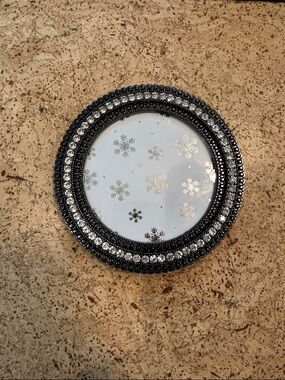 Sparkling Black and Silver Round Wall Mirror